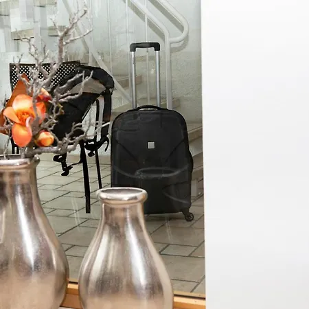 Zum Kreuzberg 호텔