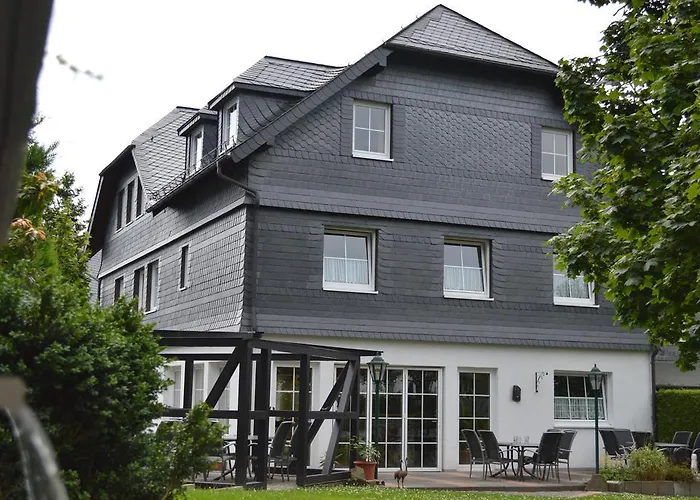 호텔 Zum Kreuzberg 3*