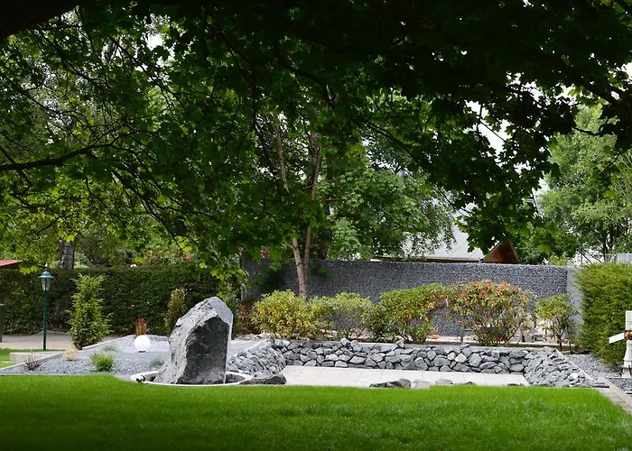 호텔 Zum Kreuzberg 3*