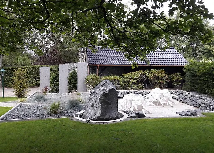 Hotel Zum Kreuzberg 3*