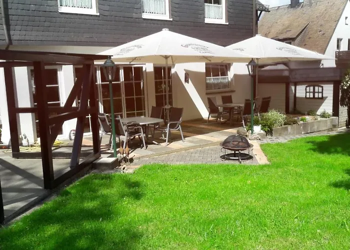 호텔 Zum Kreuzberg 3*